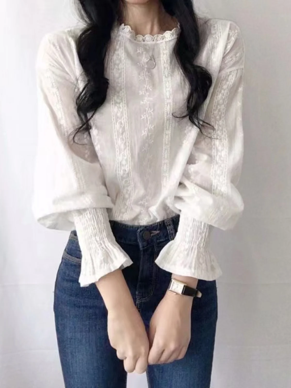 

Loose Women's Lace irt Chic Personali Youthful Base Layer 2024 New Sle Korean Version Lantern Sve Long Sve Top