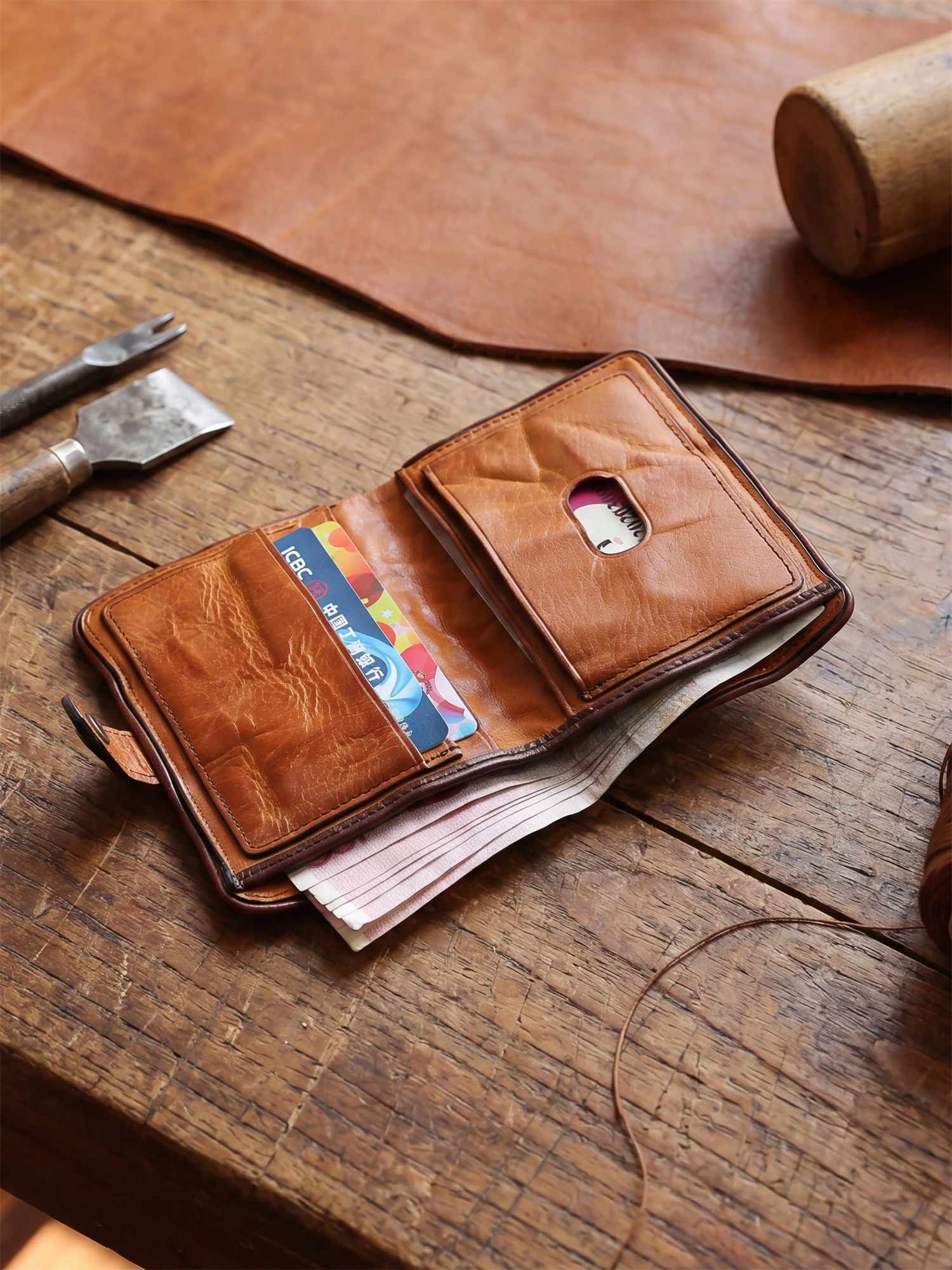 retro-style-short-wallet-top-layer-cowhide-vegetable-tanned-handmade-aging-genuine-leather-women's-wallet-driver's-license-ca