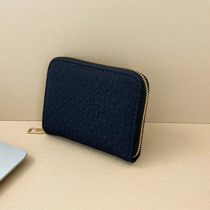 

Elegant Female Wallet, High-Capacity Card Holder with Light Luxury Brand, Easy to Carry and Multifunctional