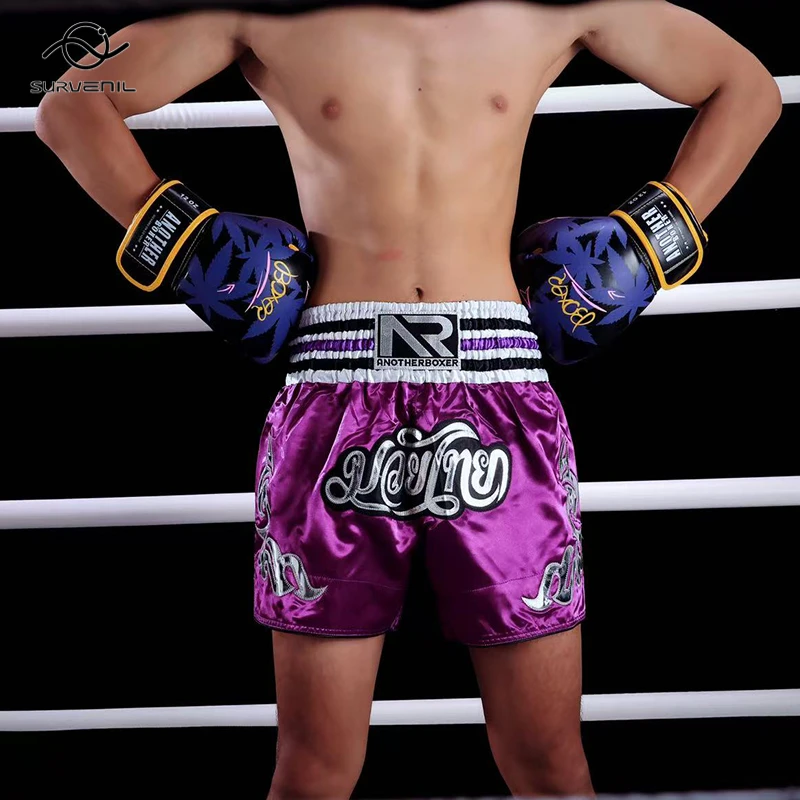 الملاكمة التايلاندية السراويل 2025 جديد سراويل الملاكمة النساء الرجال الطفل التطريز كيك بوكسينغ سروال التدريب ساندا فنون الدفاع عن النفس معدات القتال