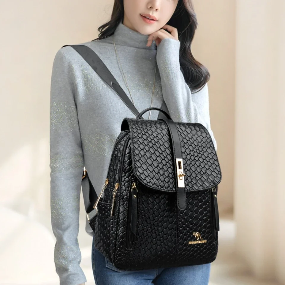 Fashion Woman`s New Retro Leisure Bag Backpack Large Capacity Korean Version Trend Outdoor Travel Bag luxurious Ladies Backpack