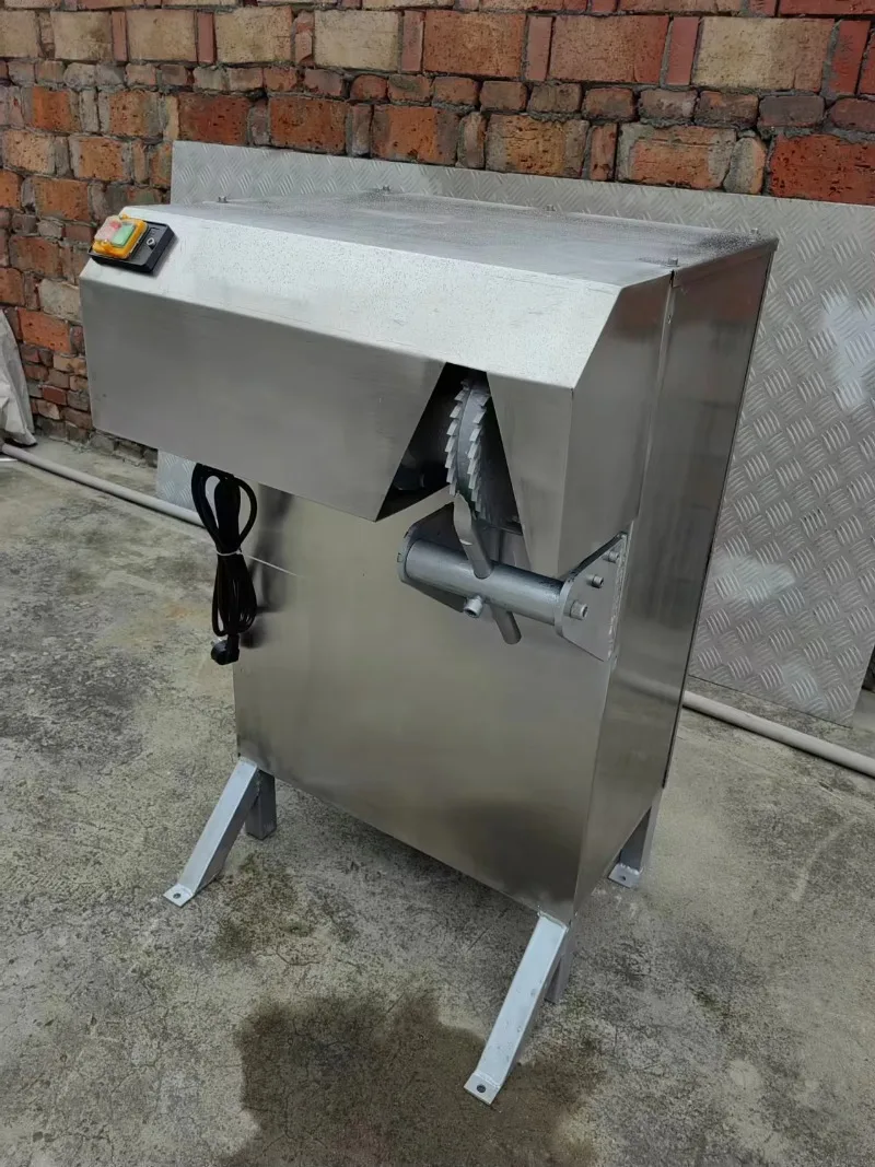 Machine commerciale de décortiqueur de noix de coco de machine d'épluchage de casca de noix de coco