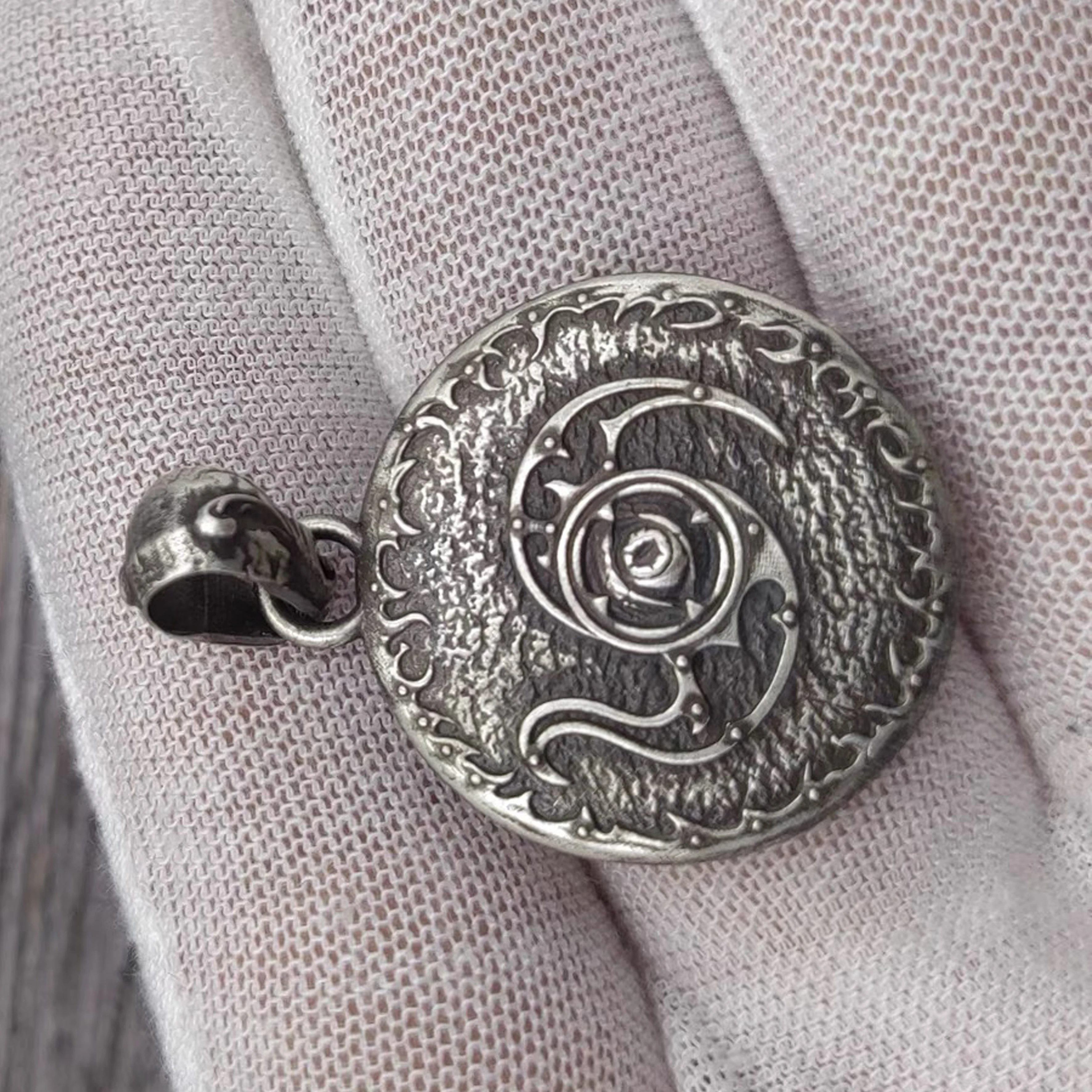 Pendentif œil de sécurité en argent regardé S925 pour hommes et femmes, pendentif pop universel vintage, mode, nouveau