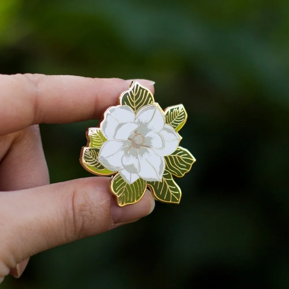 Beautiful Magnolia Enamel Pin Flower Lover Gifts Floral Metal Badge Botanical Brooch for Jewelry Accessory