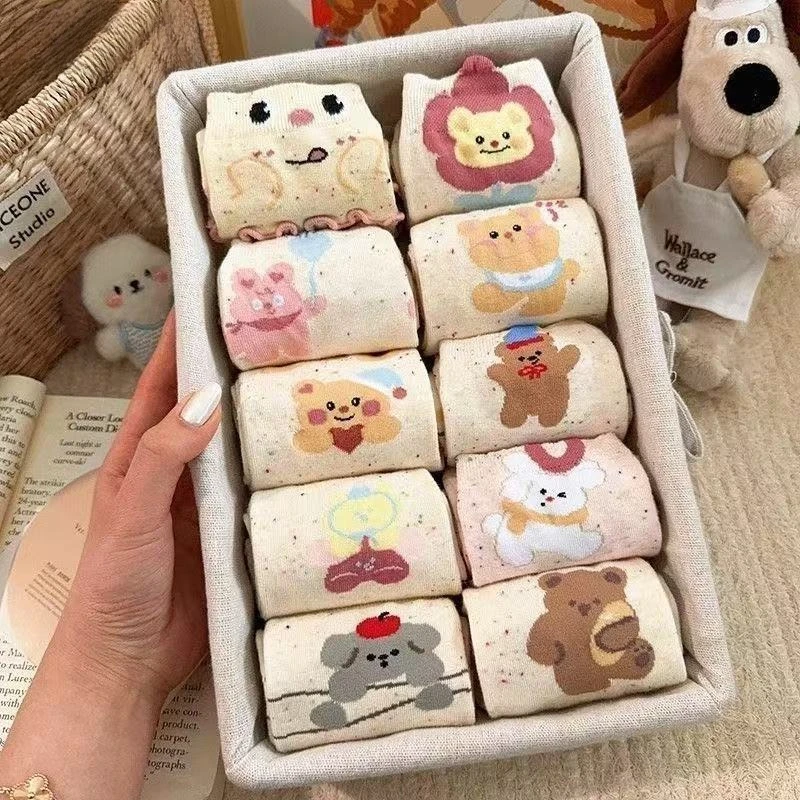 

Cute Cartoon Animal Print Crew Socks for Women, Soft Breathable Cotton, Kawaii Dots Design, Casual Daily Wear, Sweet Gift