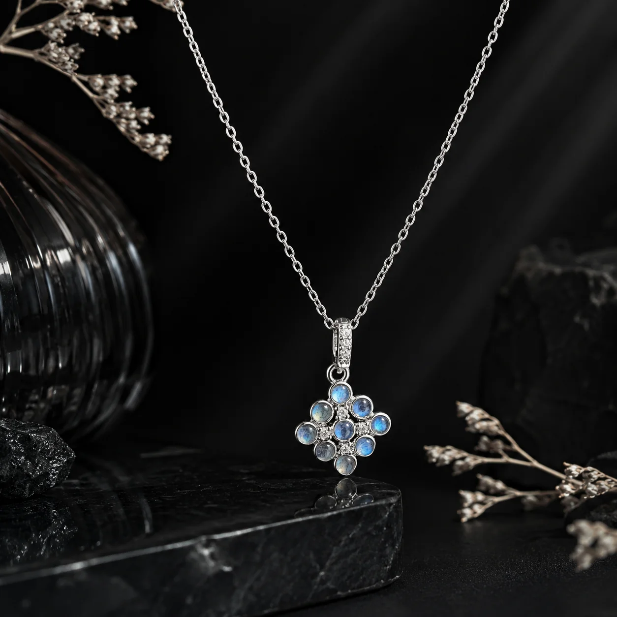 ITSMOS Celestial Starburst Labradorite Pendant Necklace Stainless Steel Chain Crystal Ethereal Gemstone Jewelry Gift for Her