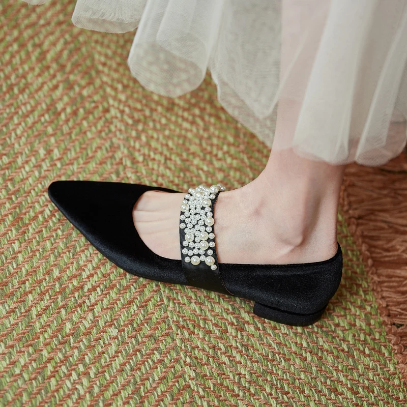 Flat Shoes Woman French Style Women Flats Elegant Ladies Pearls Shoes Spring Autumn Low Heel Vintage Velvet Footwear