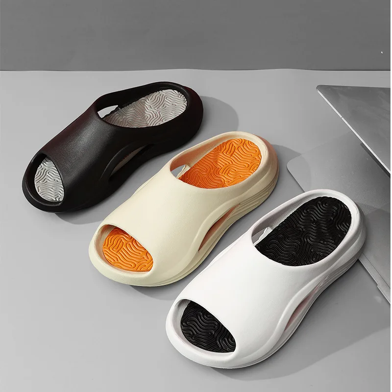 

2025 Summer! Women's Two-Tone Crescent Slippers - Non-Slip, Odor-Proof, Ultra Soft Cushion for Home & Couple Wear