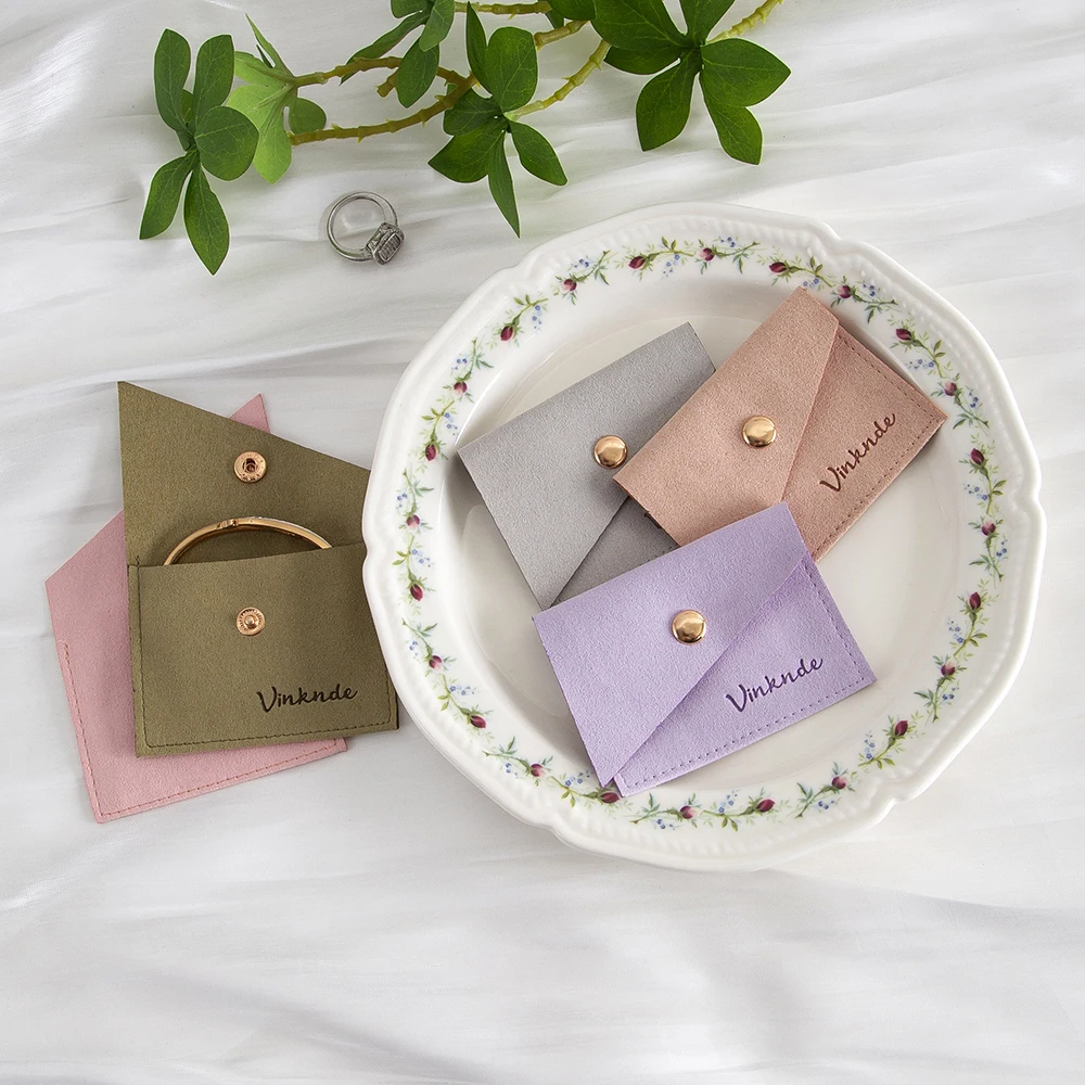 50pcs-microfiber-velvet-snap-button-custom-logo-8x6cm-9x7cm-jewelry-storage-pouch-ring-earring-necklace-pendant-organizer-box