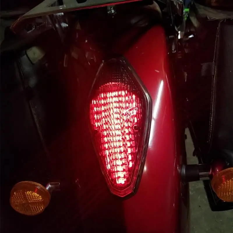 

AA-Motorcycle Integrated Taillight LED Brake Tail Light For VTX 1300 Retro 2002-2008 VTX 1800 Retro / 1800T 2002-2008