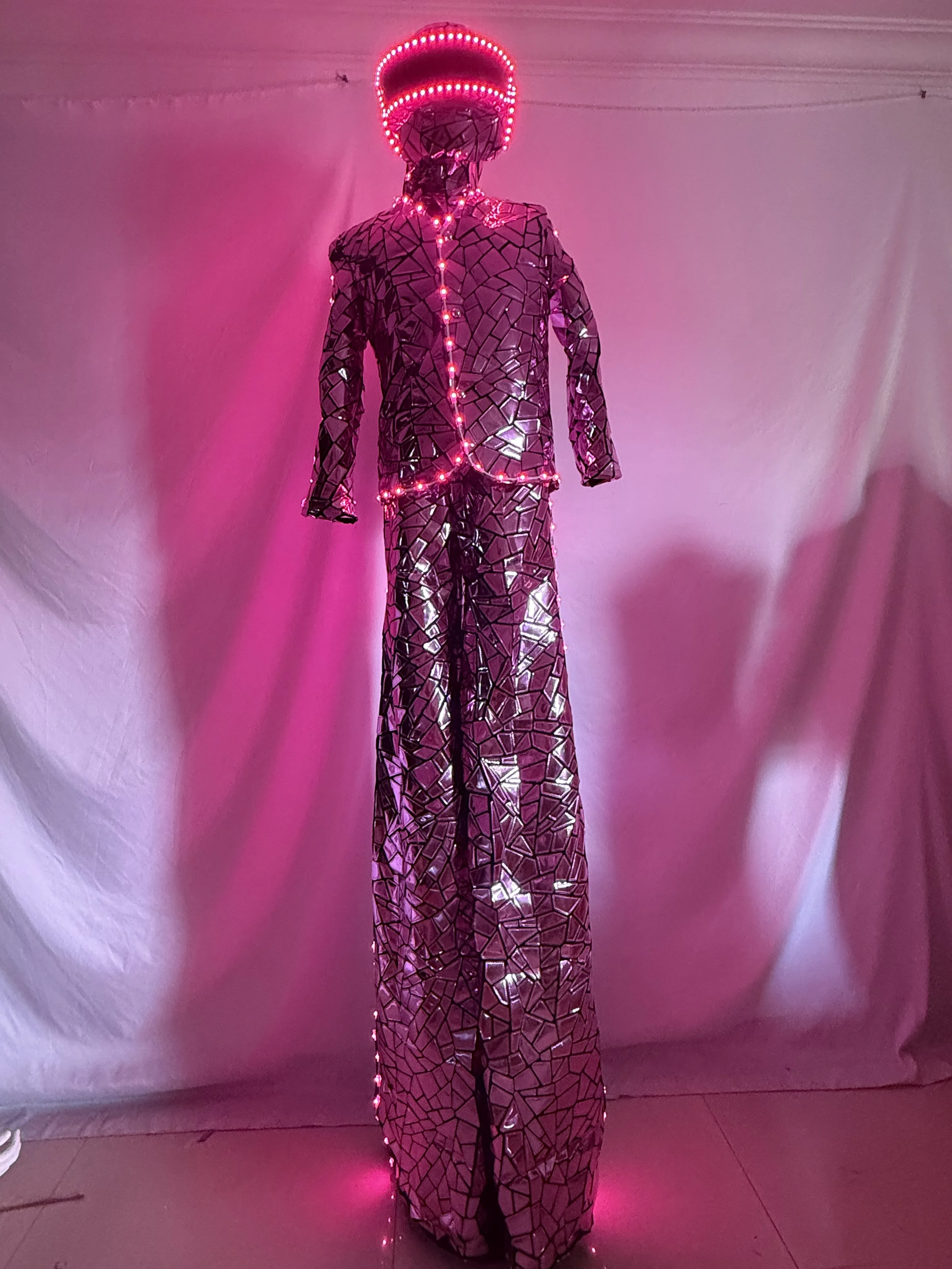 زي أداء مرآة مطرزة بالترتر، زي روبوت LED لعروض المسرح وعروض DJ