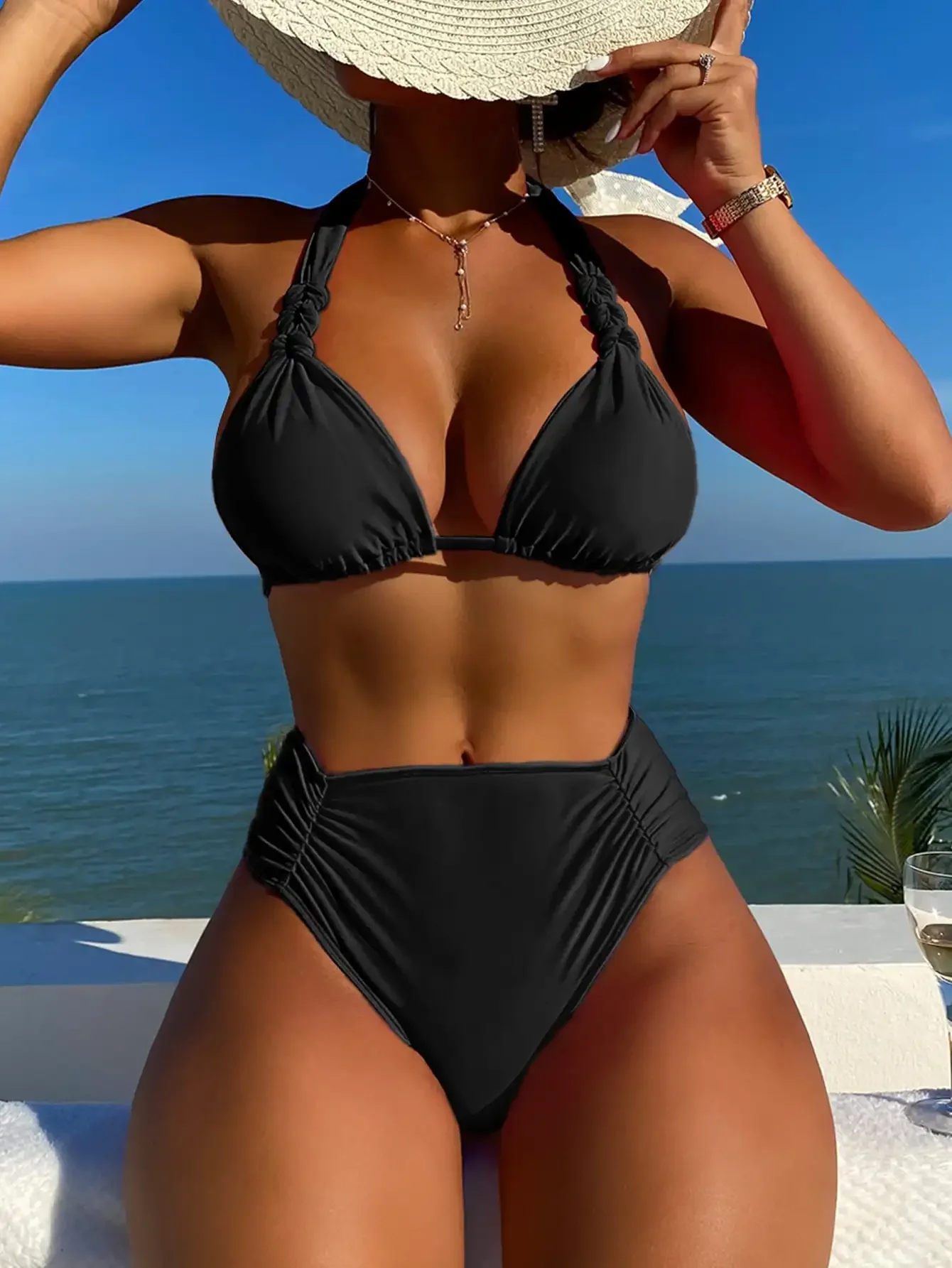 2024 Bikini Sexy donna marrone Halter costume da bagno brasiliano femminile Bikini pieghettato Set nero Push Up costumi da bagno Beach Wear costume da bagno