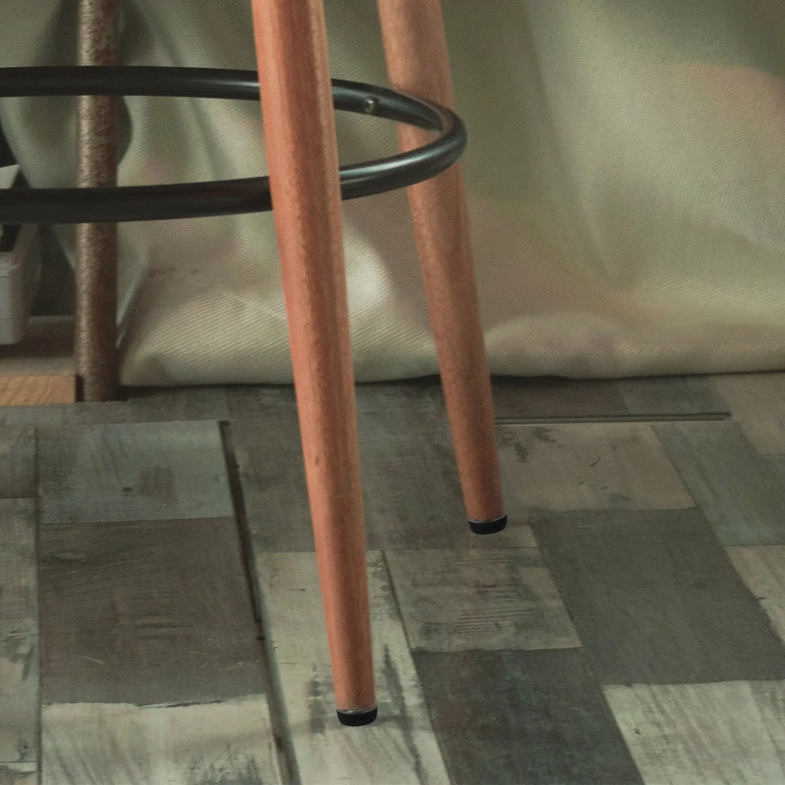 

20Pcs Adjustable Furniture Leveling Legs Sturdy Plastic Iron Feet for Table Desk Chair Workbench Cabinet Floor Protector