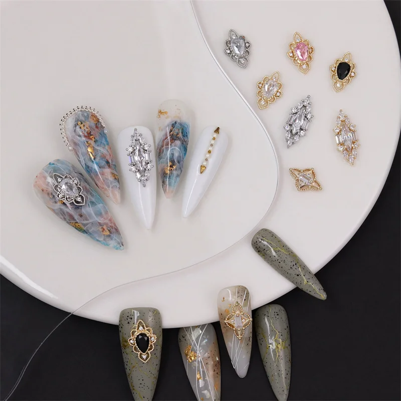 10 Stück Luxus Nail Art Zirkon Charms Schmuck hohl funkeln Kristall Strass für DIY Maniküre glänzenden Nagel 3D Zubehör