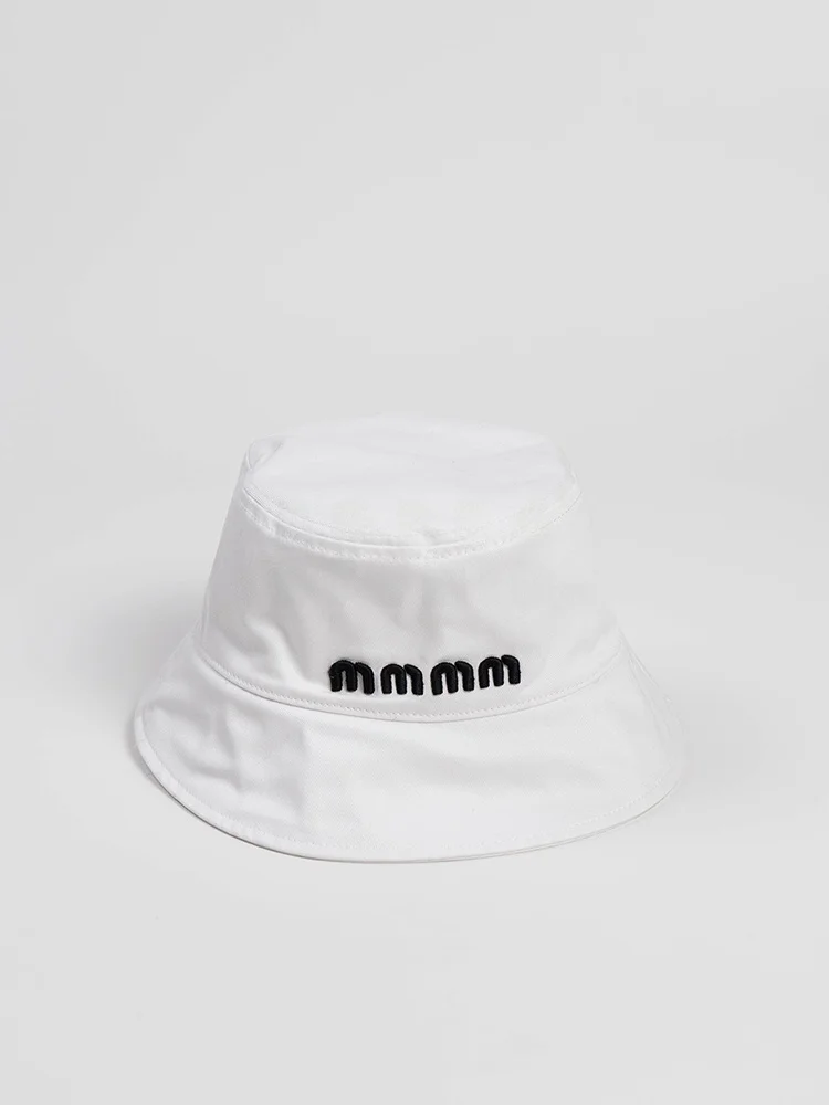 chapeau-de-pecheur-en-coton-a-carreaux-brode-sopra-studio-pour-femme-style-decontracte-a-bord-court-et-dessus-plat-effet-amincissant-pour-le-visage