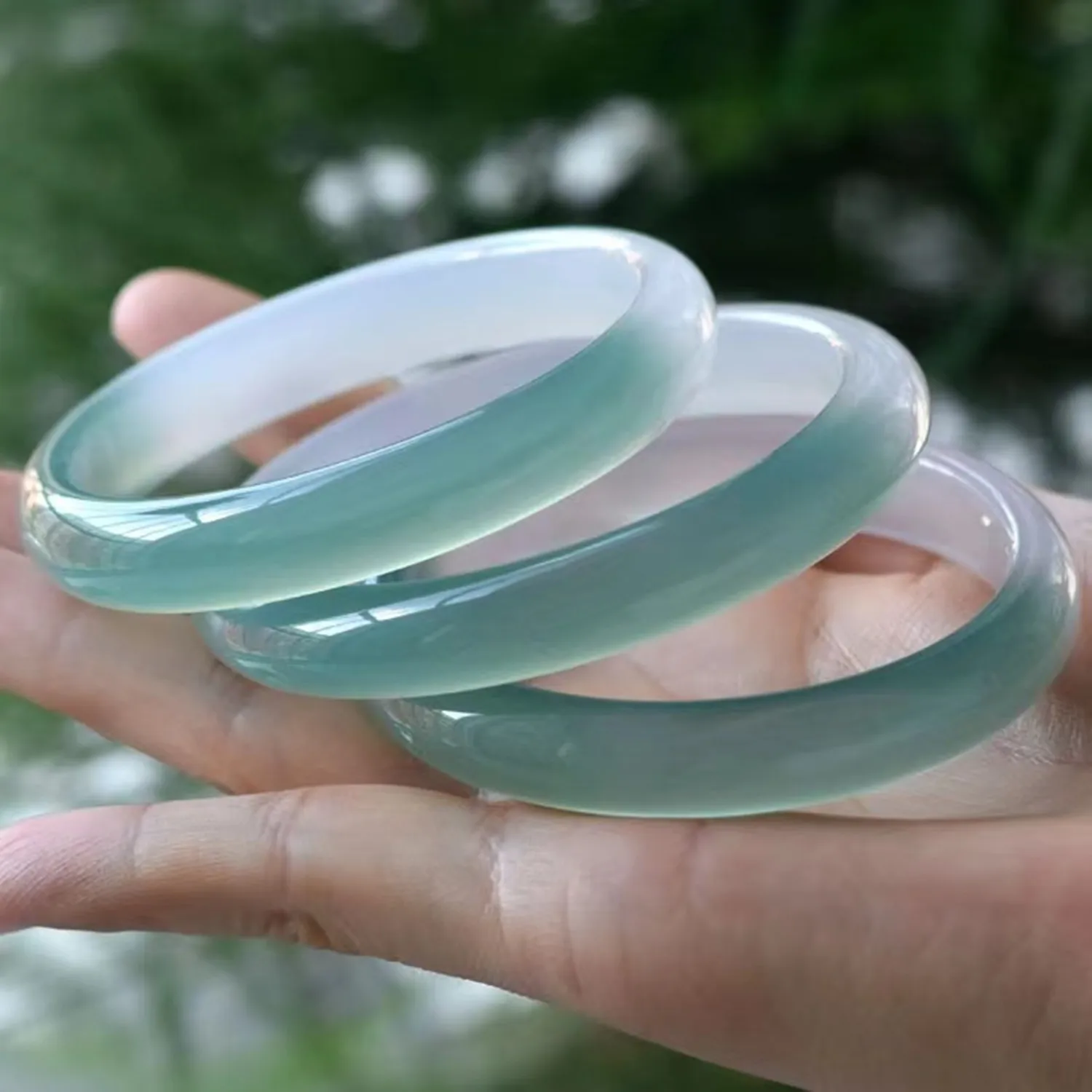 

Half-Wall Glaze Green Flat Bar Ice Transparent Chalcedony Bracelet Women's Safeness Agate Oil Half Ring White