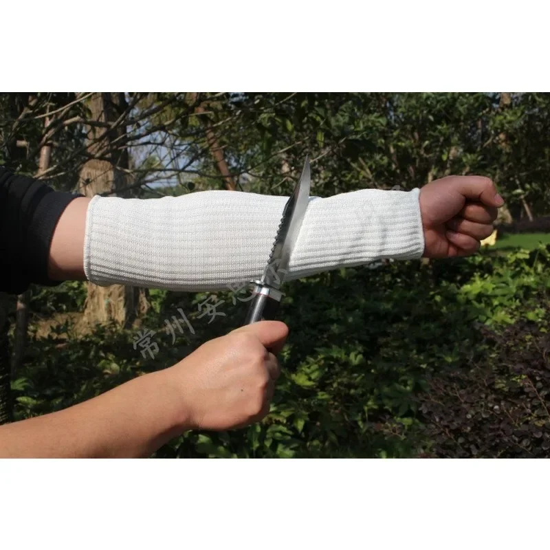 Anti-scratch Sleeve Arm Guard Sleeve Anti-cut and Leak-proof Protective Arm Cover Car Maintenance Protective Work Gloves