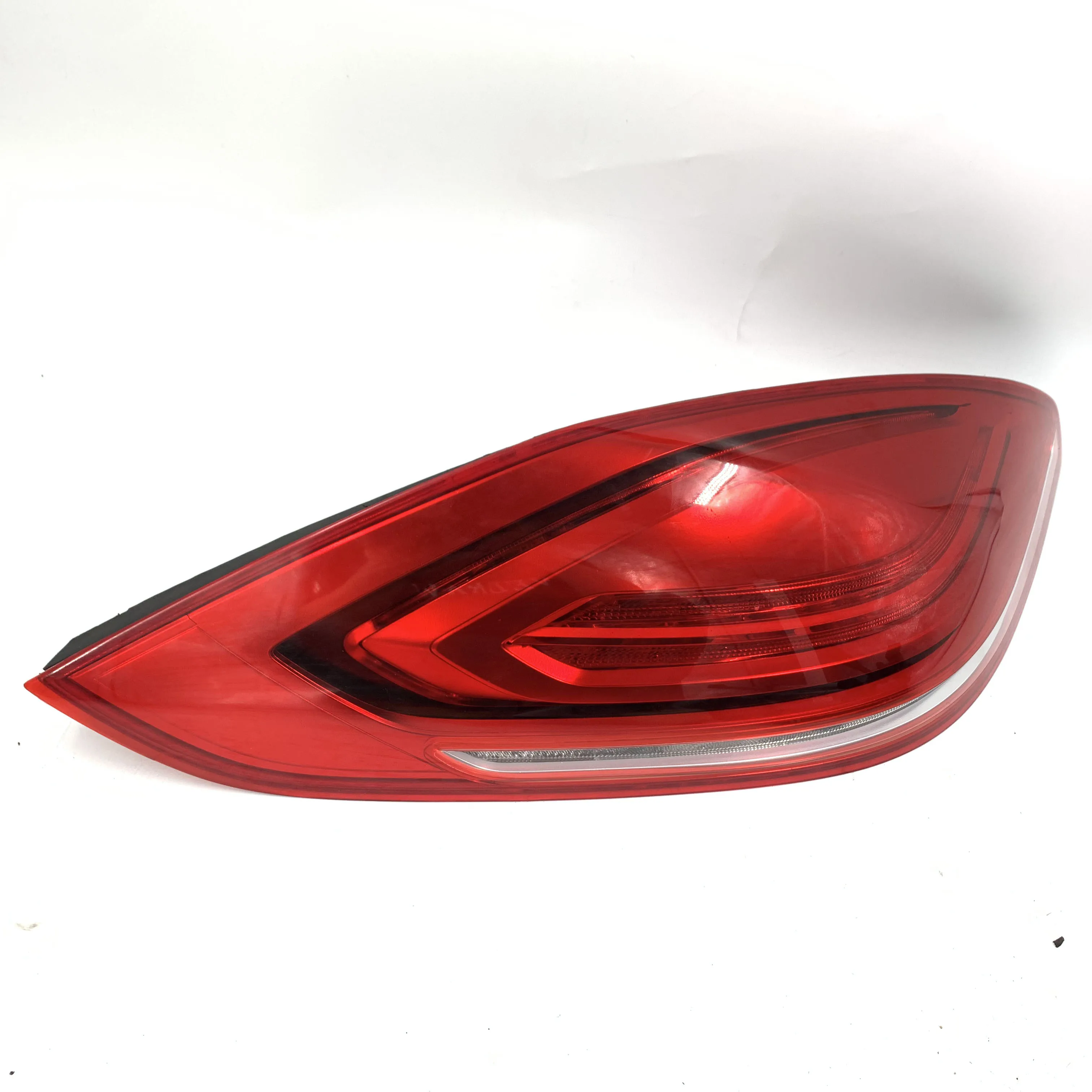 Gebrauchte Original-Auto-Rücklichter, Rücklicht-Upgrade für die Porsche 970 LED-Hintergrundbeleuchtung, 12 V LED-Rücklichter