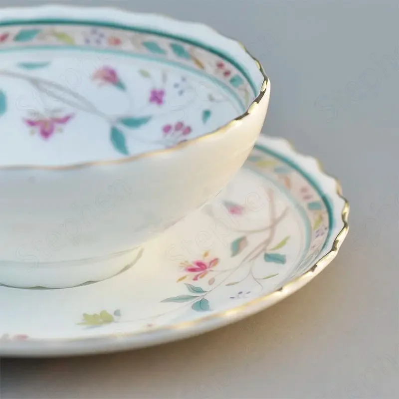 Classical Golden Stroke Coffee Cup and Saucer American Modern Afternoon Tea Mug Flower Decoration Cups Tea Set Drinking utensils