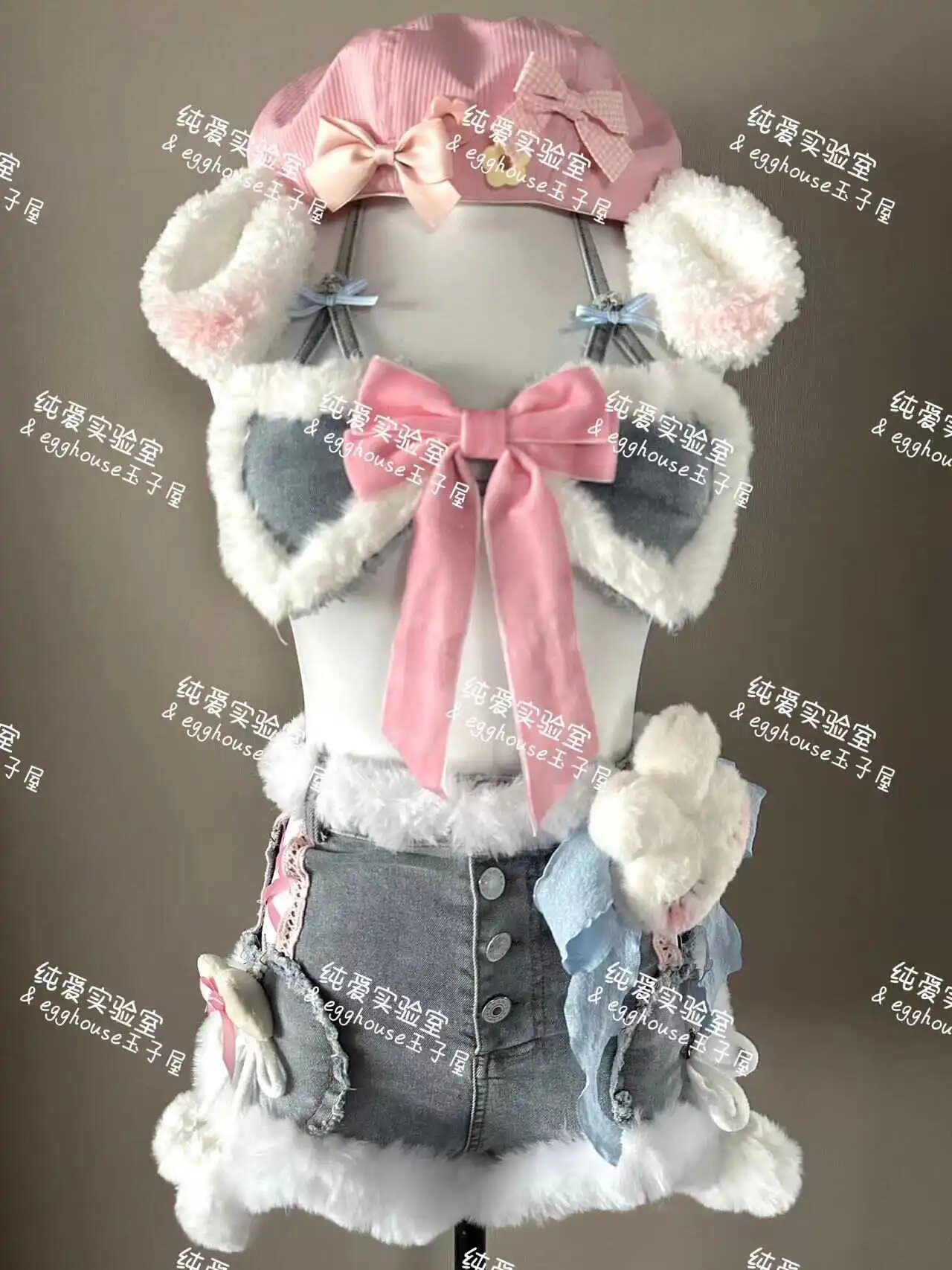 Dophee Original Cute Women Two-piece Set Plush Halterneck Denim Strap Camis Top + Rabbit Single-breasted Denim Shorts Suits