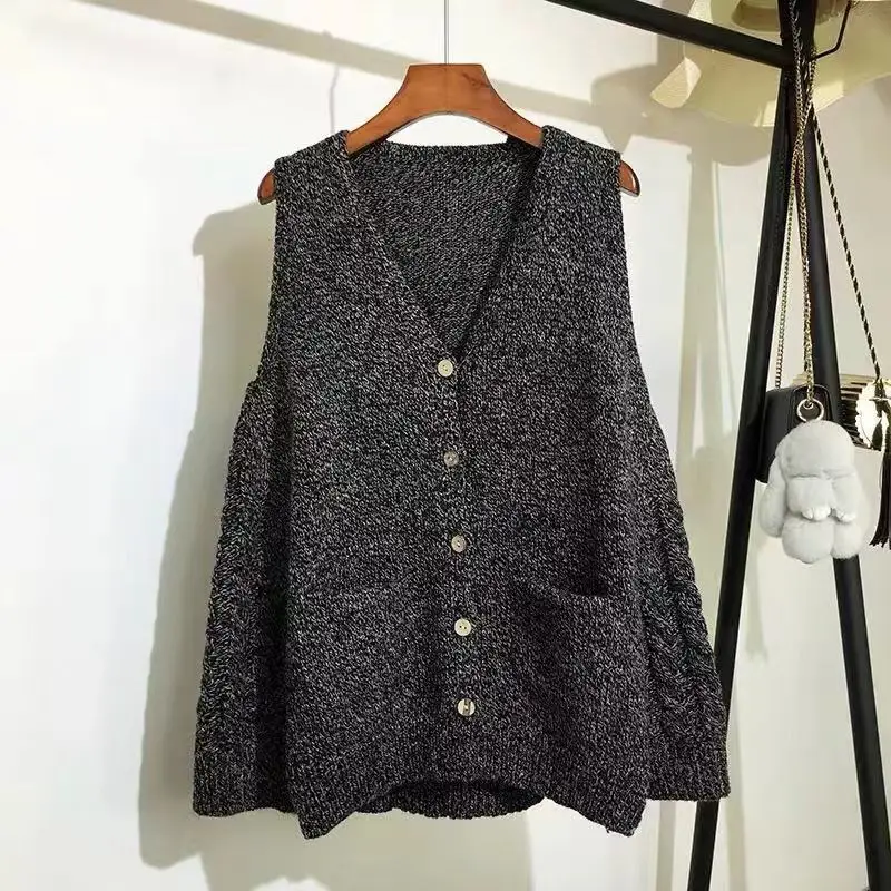 V-neck Pocket Knitted Sweater Vest Women  Loose Single-breasted Sleeveless V-neck Solid Color Sweater Vest Femal Spring