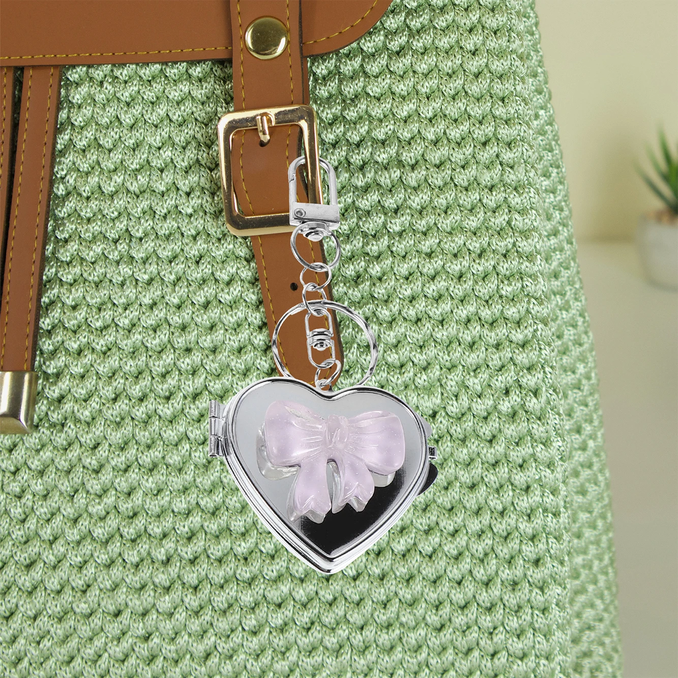 

3Pcs Heart Shaped Makeup Mirror Keychain Bow Decor Compact Vanity Mirror Portable for Travel Girls Purse Essential Aesthetic