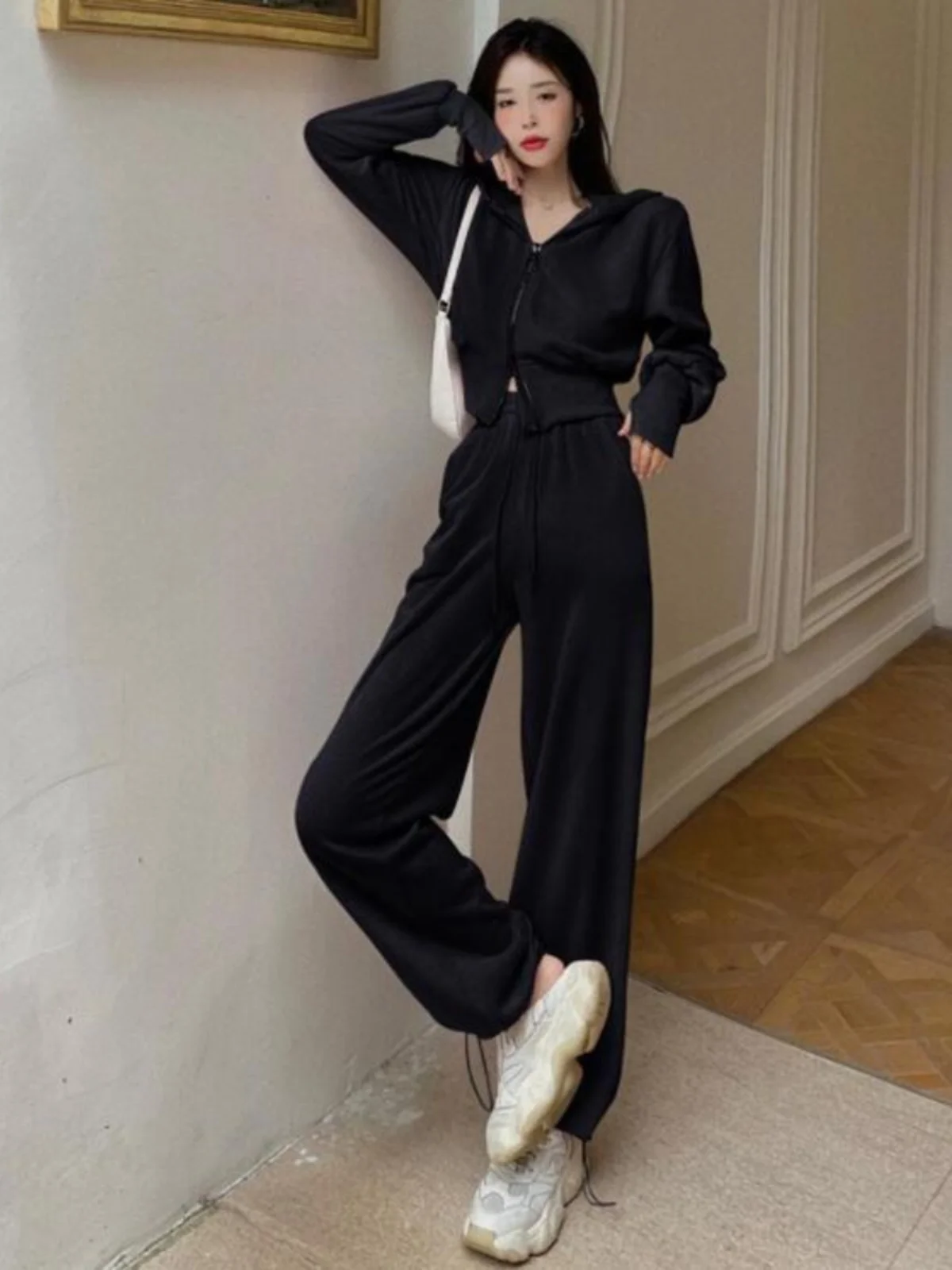 Fashionable Sporty Short Hoodie Set Women's Casual Spring Autumn 2026 New Style Simple Outerwear Two-Piece Suit Commute Style...