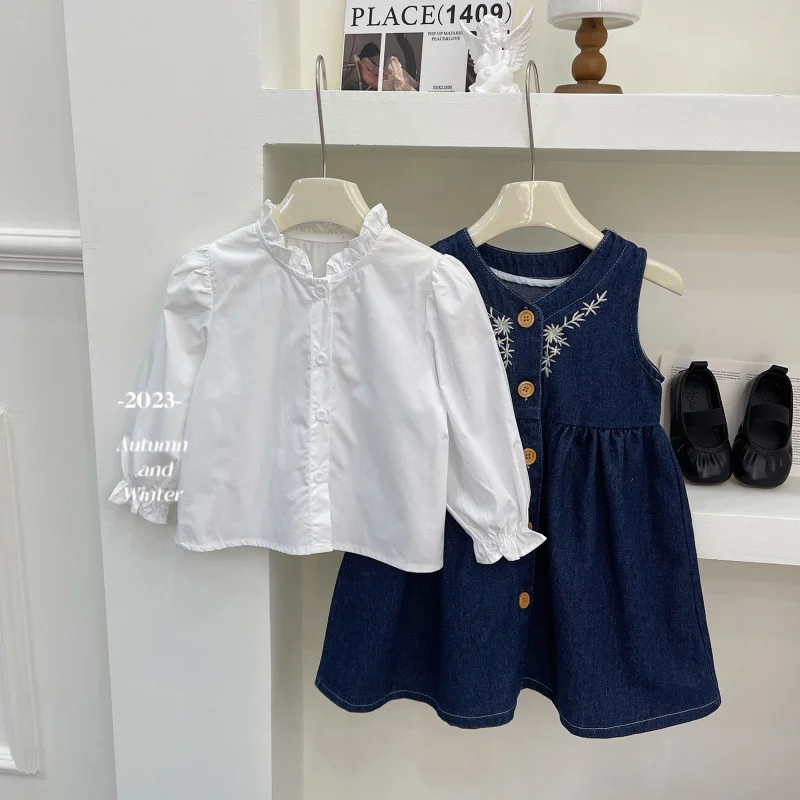 

Autumn New Girls' Embroidered Sleeveless Denim Dress+White Small Shirt Set