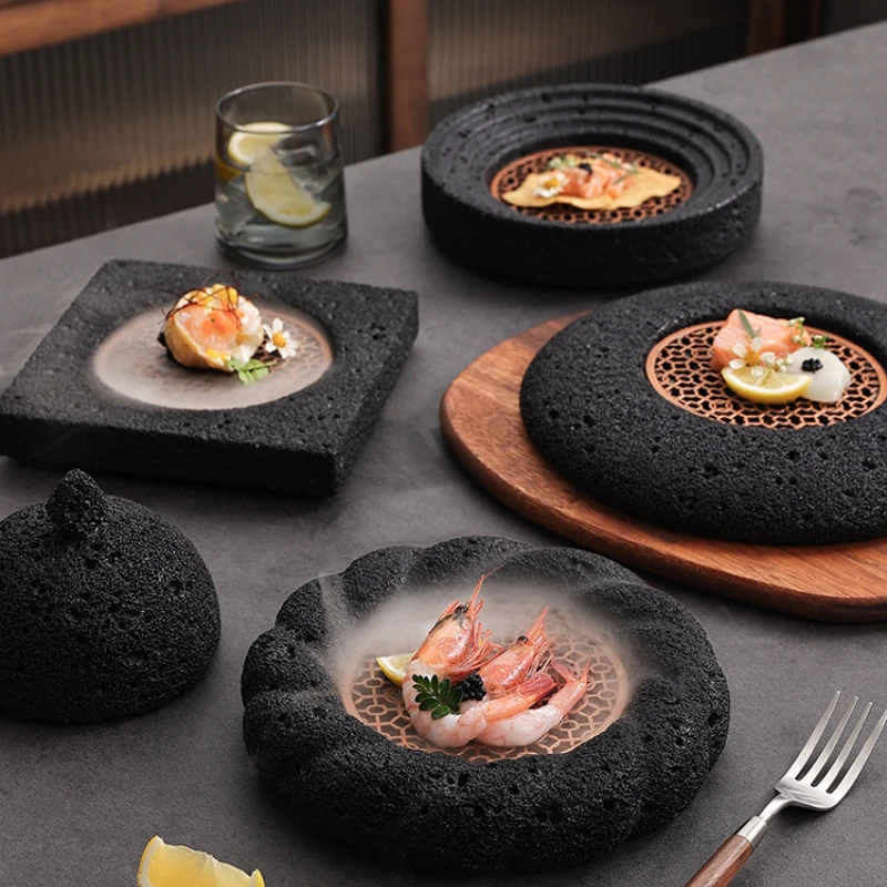 Japanese hotel tableware, rock sushi plates, steak plates, dinner plates, circular black plates, creative volcanic stone plates