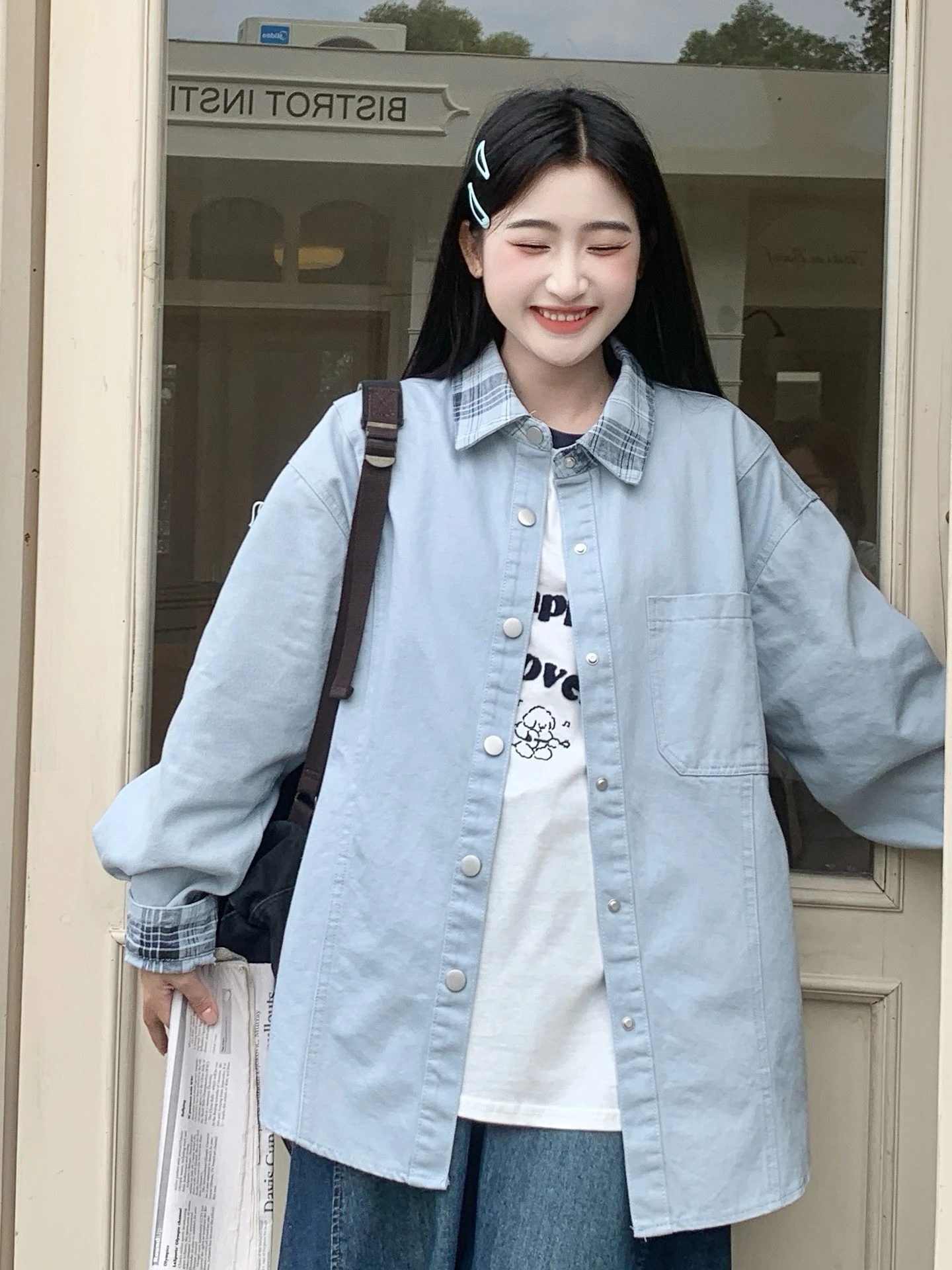 

Синяя джинсовая куртка-рубашка женская, свободного кроя, в корейском стиле, для весны и лета, из смесового хлопка и полиэстера, с длинным рукавом