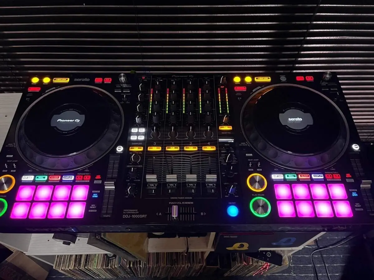 Pioneer DDJ-1000SRT + Deck Saver Serato 4ch DJ Controller 1000 SRT 4-Channel JP