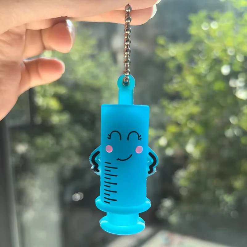 1PCS PVC Ampoule Bottle Opener Keychain Syringe-Shaped Cutter Nurse Doctor Aid Medication Vial Breaker Tool