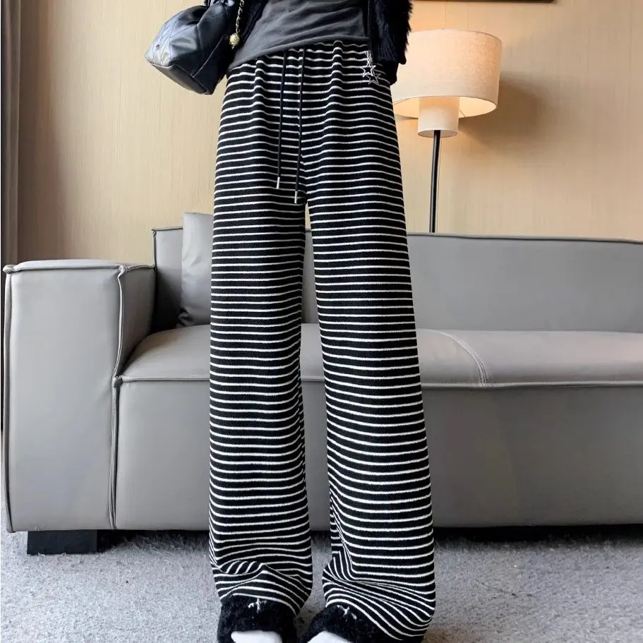 Pantaloni da donna in velluto stile coreano minimalismo elastico confortevole gamba dritta High-Street antirughe viaggi vacanze per tutte le stagioni