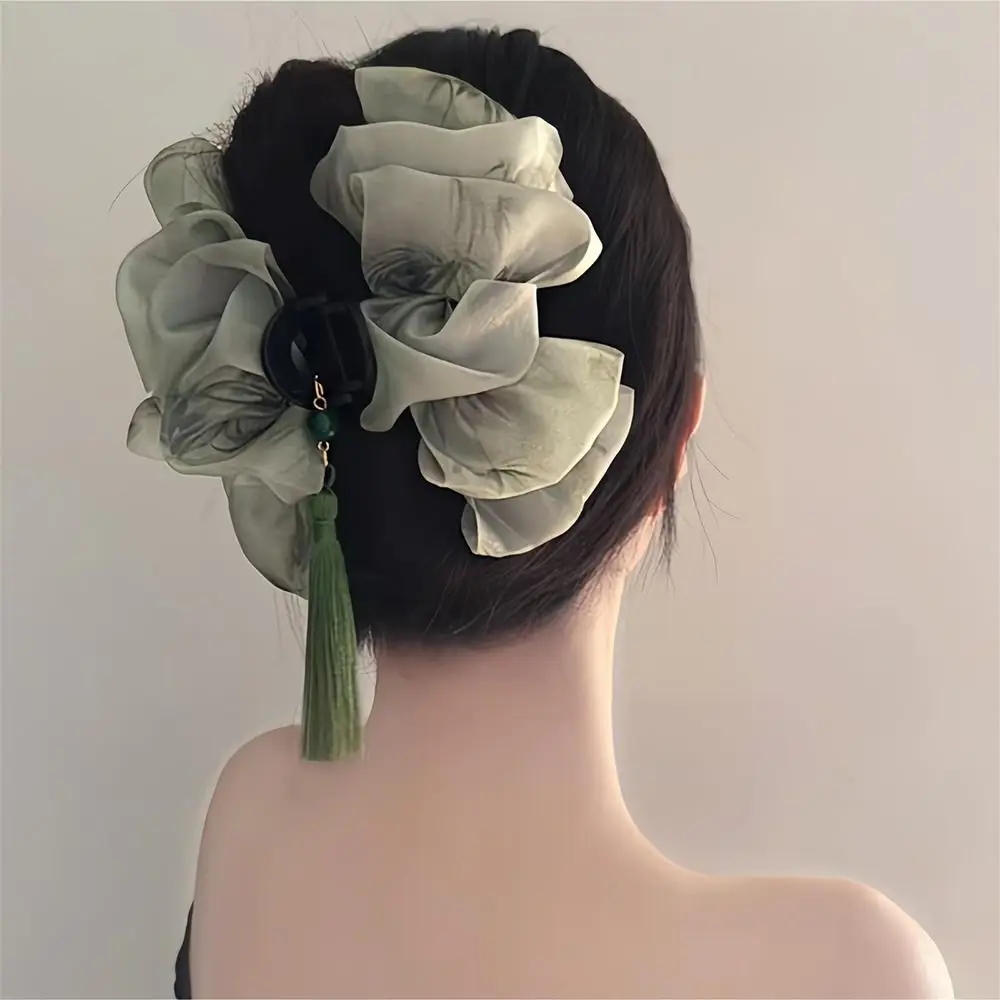 

Vintage Tassel Cloud Mesh Hair Claw Clip Elegant Trendy Ponytail Claw Clip New Chinese Style Ponytail Shark Clip for Women