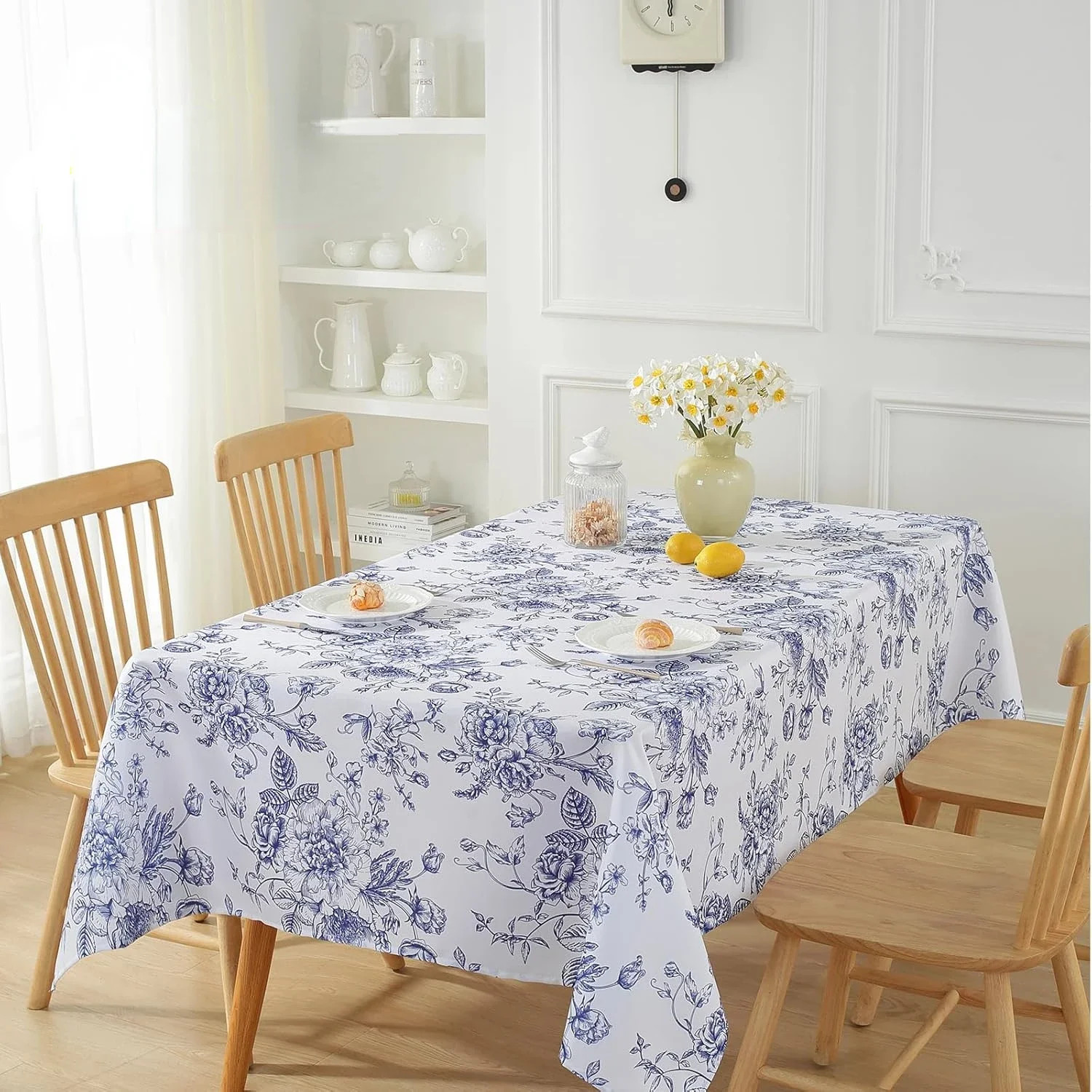 Blue White Floral Printed Rectangle Tablecloths Home Party Decor Reusable Waterproof Table Cloth for Holiday Wedding Table Decor