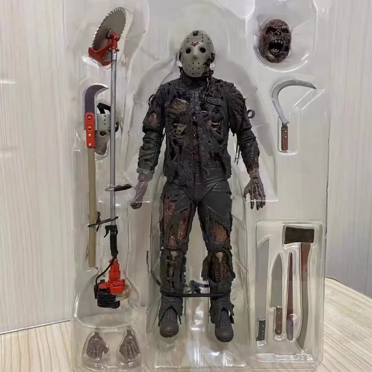 NECA الجمعة 13th الشكل اللعب فريدي جيسون فورهيس الدم عمل الشكل جيسون تحصيل نموذج هدايا عيد الميلاد والهالوين
