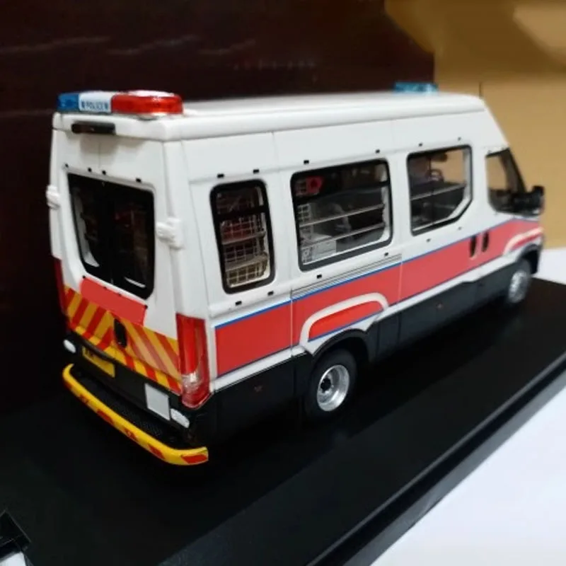 Lveco – modèle de voiture de la Force automobile, échelle 1:43, jouet de Simulation en résine, décoration statique, Souvenirs cadeaux