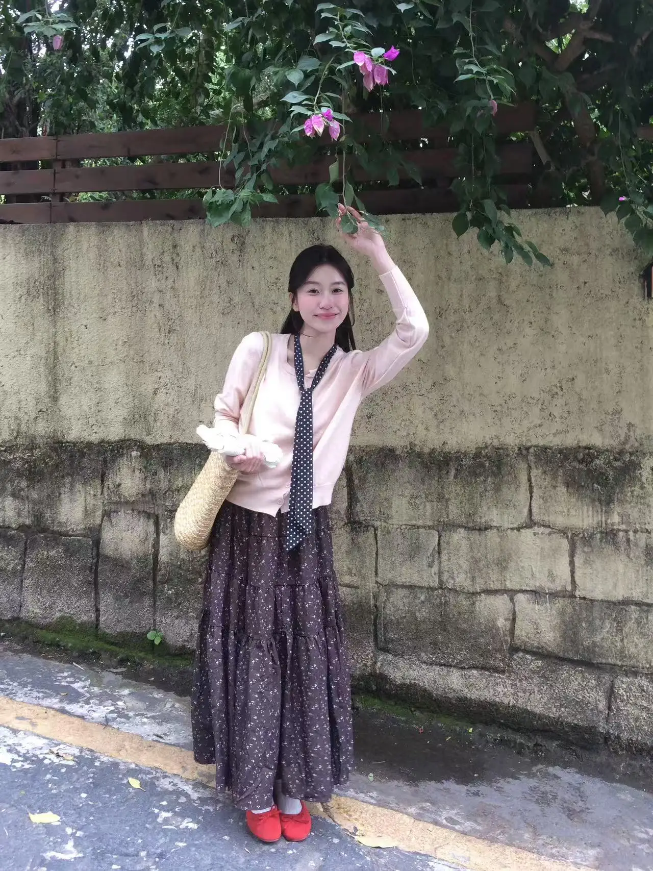 

Мягкий вязаный кардиган KMOMENT из серии «Нежный арона» — осенняя новинка, женский топ «Аэросфера»