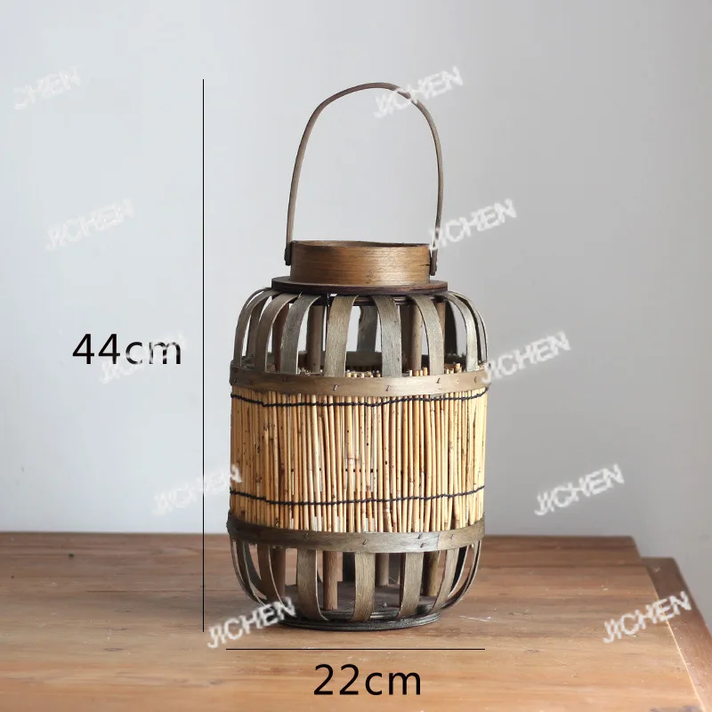 

Китайский ретро соломенный ветровой светильник ручной работы, деревянный подсвечник, фонарь для проживания в семье, старинная модель, мягкое украшение для комнаты, орнамент
