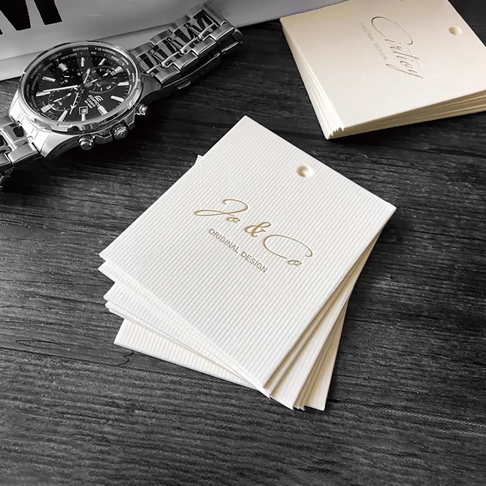 Custom Luxury Embossed Logo Hang Tags, Custom Brand Price Labels for High-end Clothing, Bags and Shoes