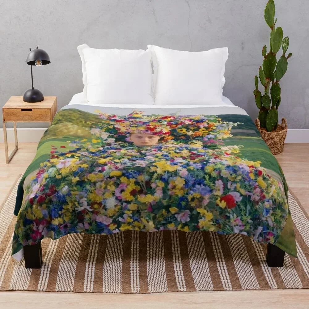 

MIDSOMMAR MAY QUEEN - DANI ARDOR / FLORENCE PUGH Throw Blanket Summer Beddings Decorative Throw Luxury Blankets