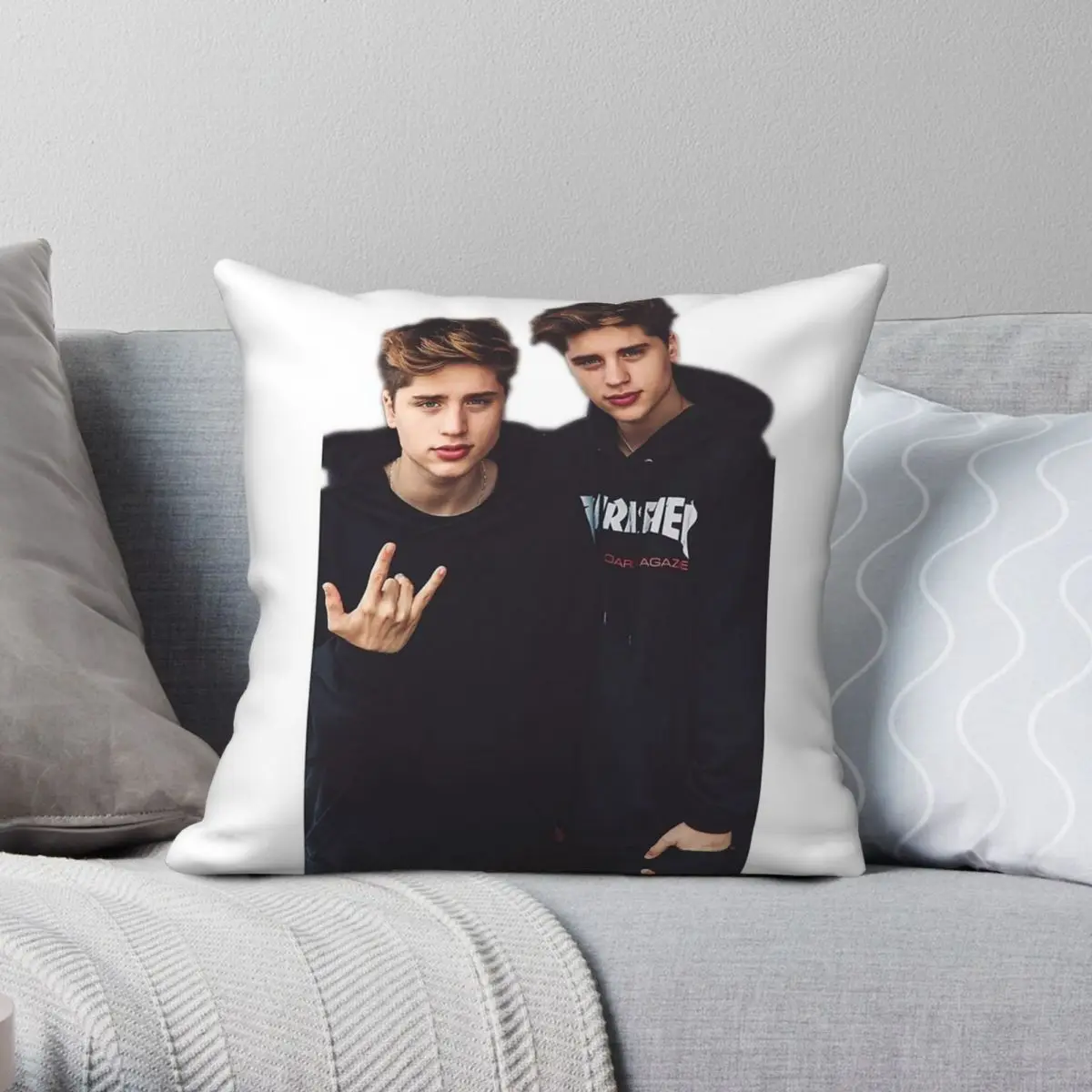 Martinez Twins Ivan y Emilio funda de almohada cuadrada poliéster lino terciopelo patrón cremallera decorativa funda de cojín para el hogar 45x45