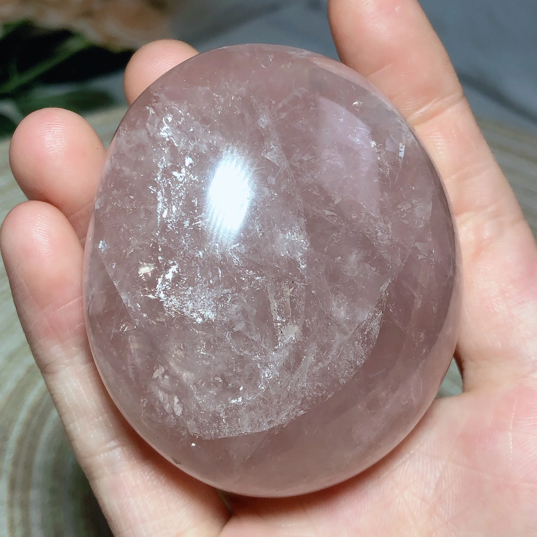 

Natural Crystal Rose Quartz Palms Polished Energy Reiki Ornament Ore Healing High Quality Wholesale Home Decorations Room Decro