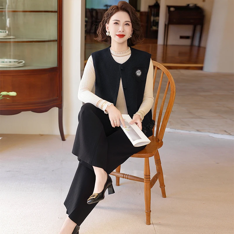 

Ele Mommy Autumn Outfit 2025 New Sle Middle-Aged Women's Faion Set Small Fraance Sle Vest Jaet Top Women