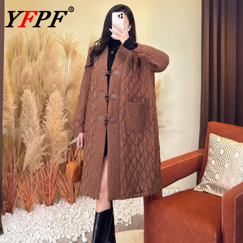 YFPF 2025 معطف الشتاء القطني المرأة مطوي تصميم زر جيوب الدفء بلون سترة طويلة ملابس عصرية