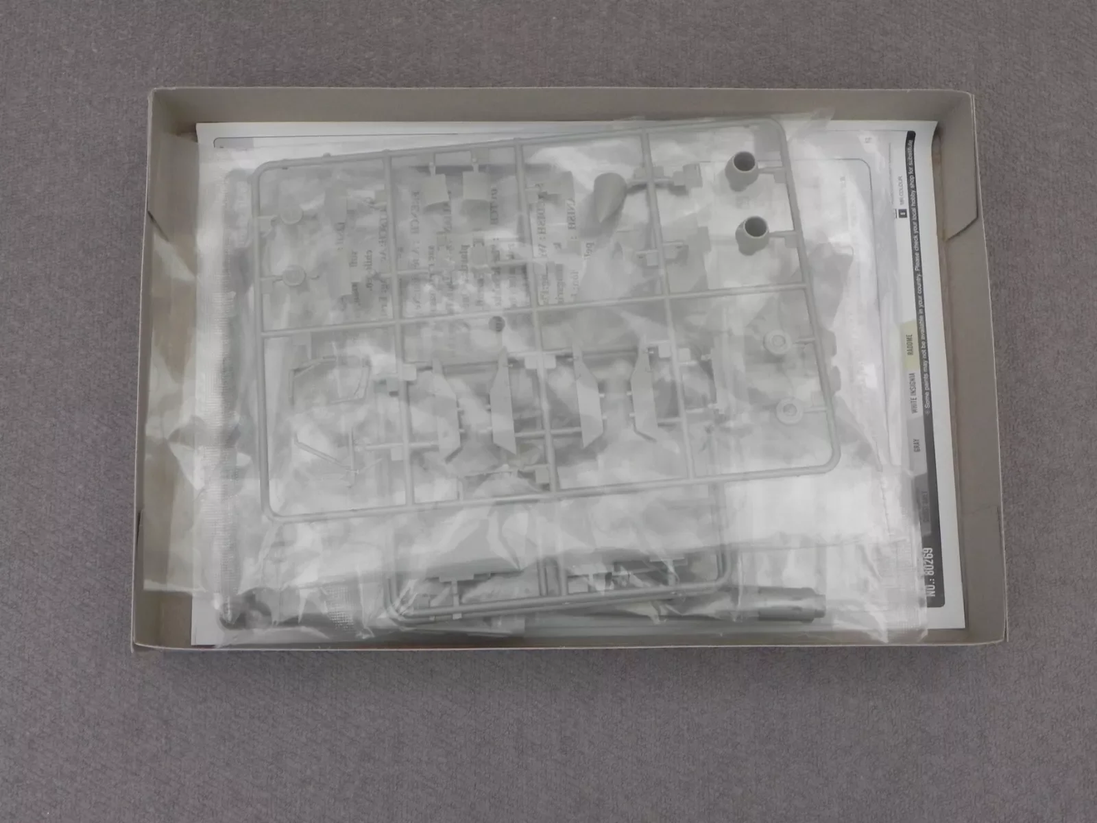 Hobbyboss 80269 1/72 Skala F/A-18 D HORNET Myśliwiec Model Kolekcjonerski Zabawka Plastikowy Zestaw do Składania Model Budowlany Hobby