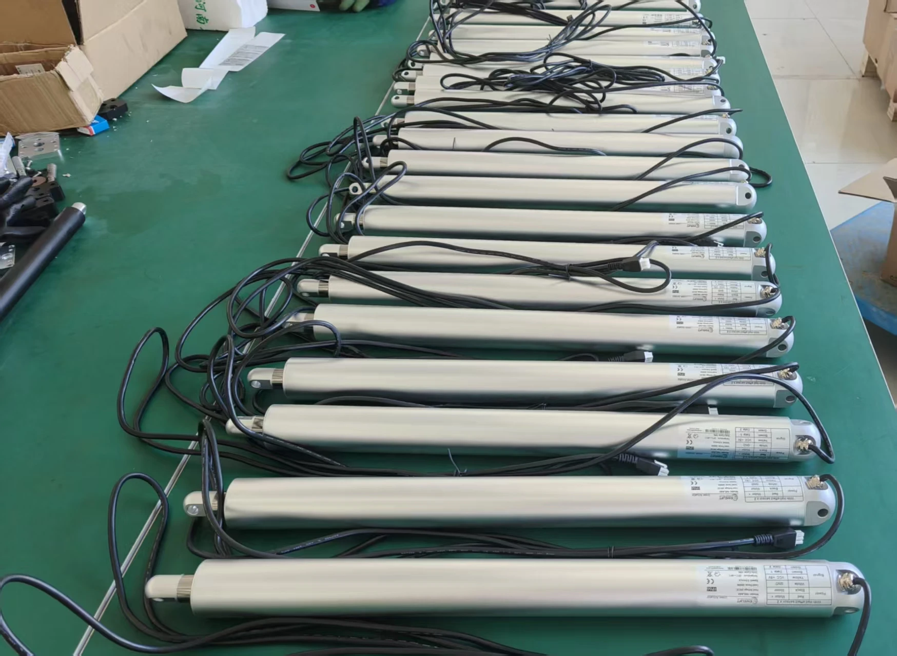 Factory Supply Max Load 5000N 1100lbs Stroke 300mm IP66 Waterproof Tubular Inline Linear Actuator Hall Sensor Position Feedback