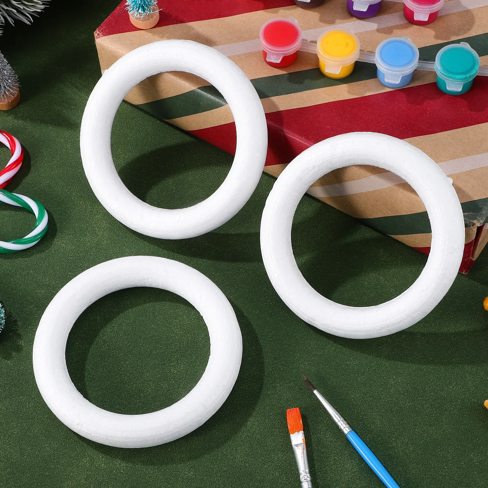 Immagine 3: 30 Pezzi Anelli Circolari in Schiuma Bianca per Fai da Te, Accessori per Ghirlande e Lavoretti Artistici per Bambini