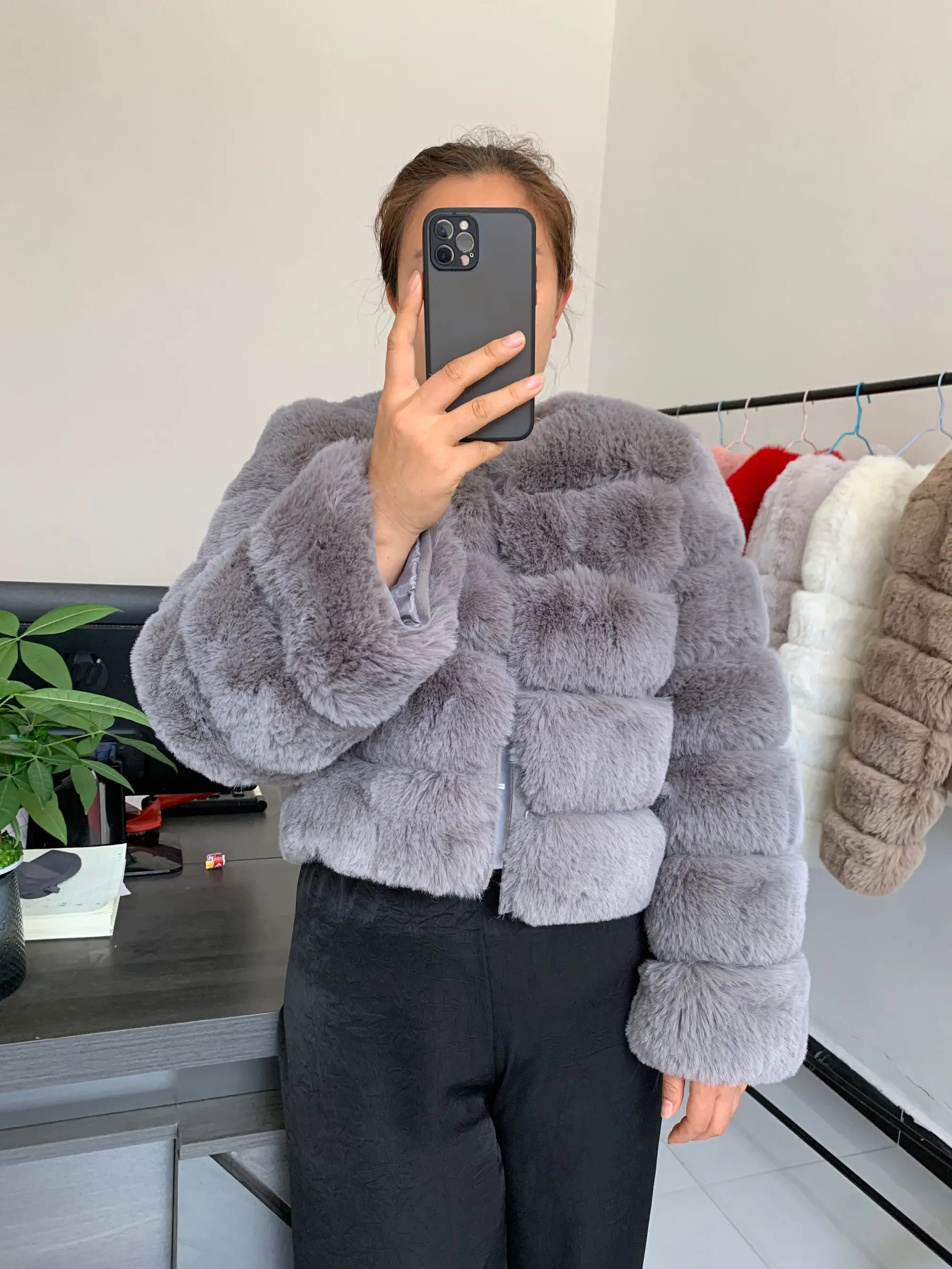 Damen Mode Kunstpelzmantel Super Angesagter Herbst Winter Kurzer Kunstfuchspelz Flauschige Jacke Hochwertig 7XL Damen Pelzmäntel – Detail 6