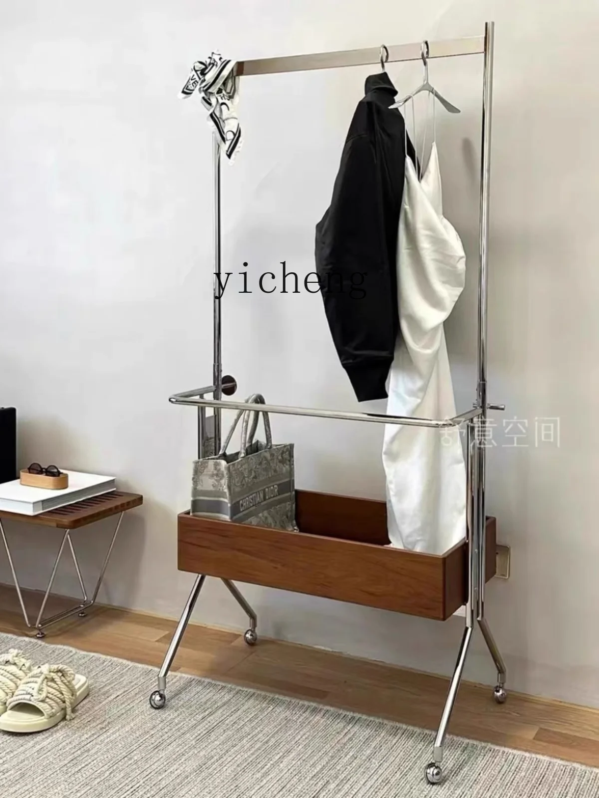 Tqh Household Floor Clothes Rack Mid-Ancient Living Room Interior Vertical Hanging Movable Coat Rack